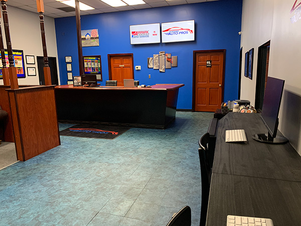 Airpark Auto Pros | Home Gallery | Image 1